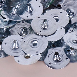 Đế sắt giữ tim nến, đế cố định tim nến, đế xỏ tim nến . Nguyên liệu làm nến