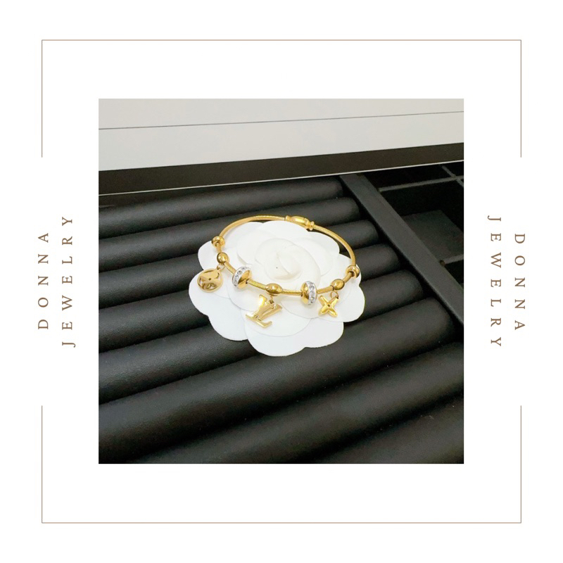 Vòng Tay TiTan Charm Lv-Channel Mạ Vàng Không đen gỉ