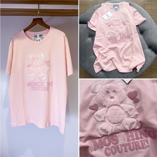 Áo phông rộng nữ tay lỡ giấu quần Thêu gấu lông Mos, chất vải cotton 100% thoáng mát, co giãn 4 chiều, mềm mịn.