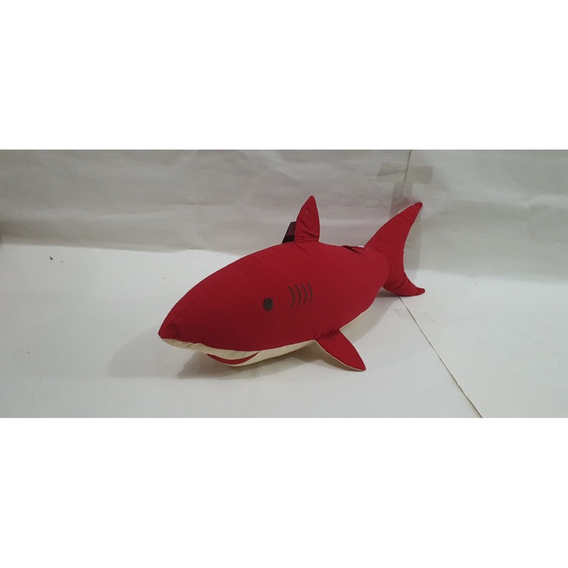 Gối ôm hình cá mập cho bé kích thước 70x20 cm, hometex