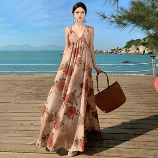 Váy hoa Rose đi biển