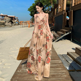 Váy hoa Rose đi biển