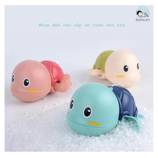 Rùa vặn cót bơi trong nước