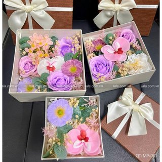 Set hộp quà tặng kèm hoa trang trí và thiệp chúc cho mẹ và người yêu, món quà ý nghĩa cho ngày 20/10, 8/3 và valentine