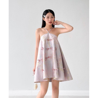 Đầm gấm cổ yếm phối nơ