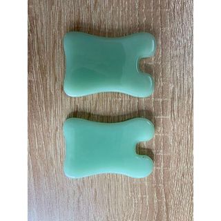 ngọc vuông cạo gió cữu đới