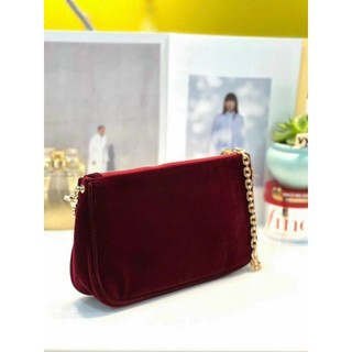 TÚI GIFT ĐỎ NHUNG G/C DỌN XẢ KHO