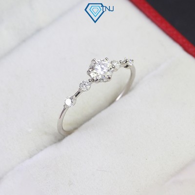 Nhẫn nữ bạc full Moissanite, nhẫn cầu hôn đính đá 4.5mm xi bạch kim kèm thẻ tra cứu lấp lánh NNM0042 - Trang Sức TNJ