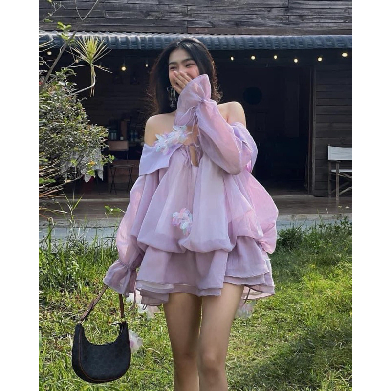 Pass thanh lý đâm ONONMADE Best Seller Đầm Ngắn Trễ Vai Tay Dài Có Bo Chun Ở Eo Và Ngực Lace Mini Dr
