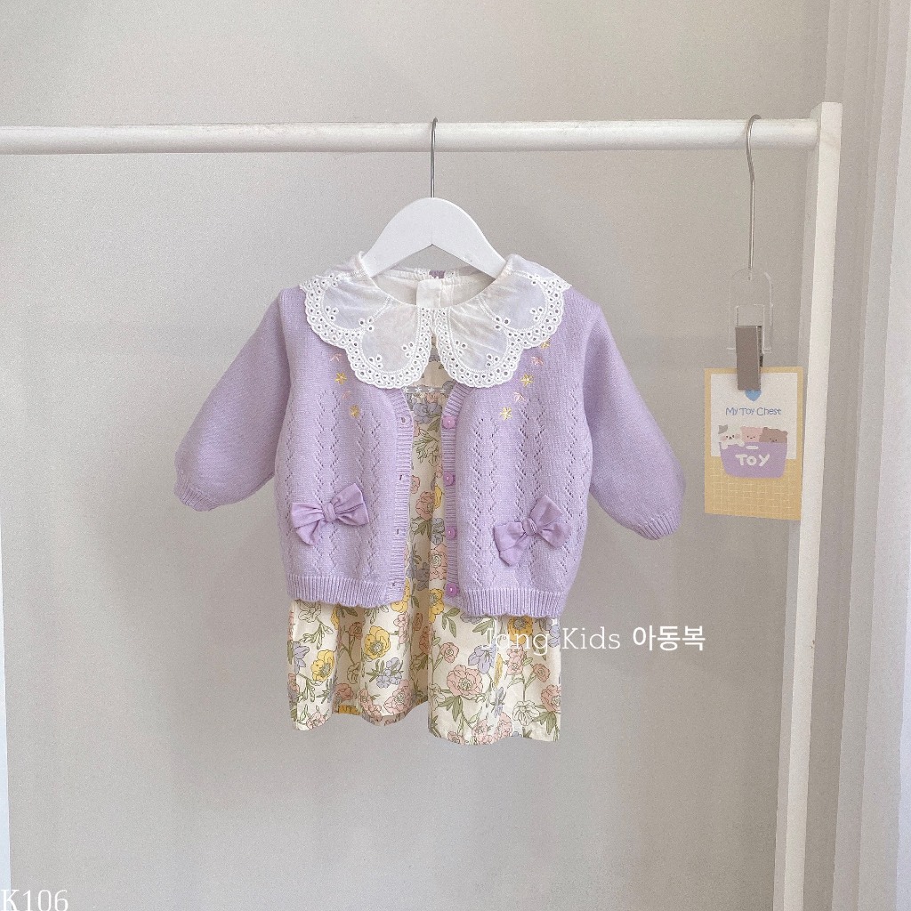 Set váy hoa vàng hồng cổ sen trắng + cadigan len tím đính nơ K106