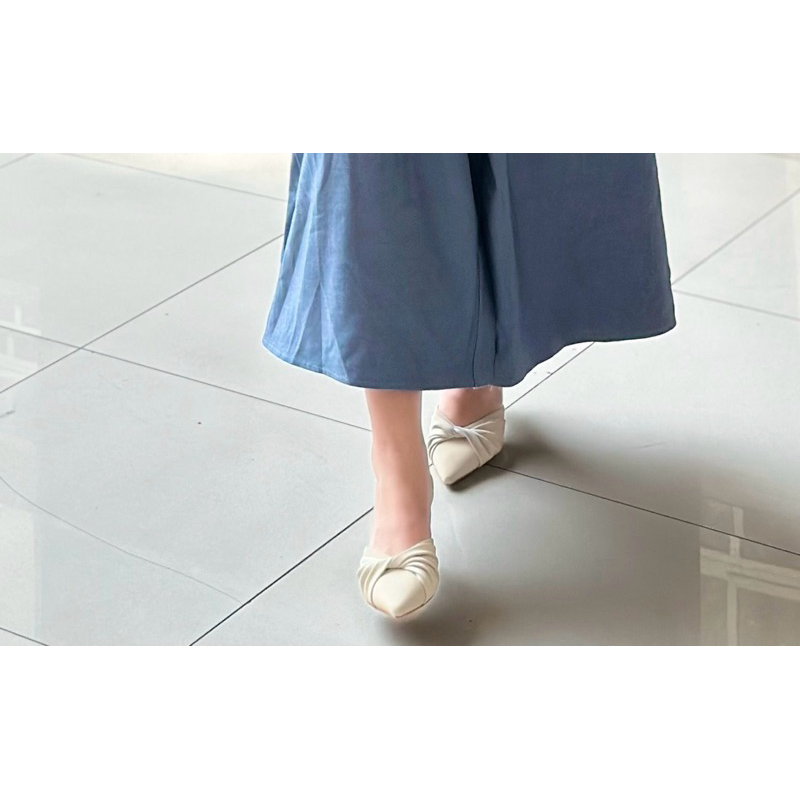 Dép sục nữ mũi nhọn 5 phân