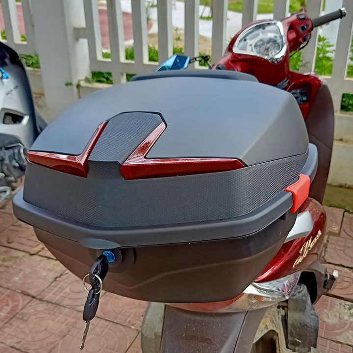 Thùng Đựng Đồ Gắn Đuôi Xe Máy TD01 - TB