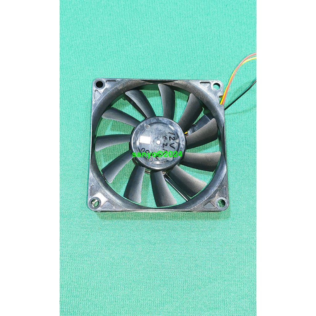 Quạt Nidec 8cm 12V 0.2A 8015