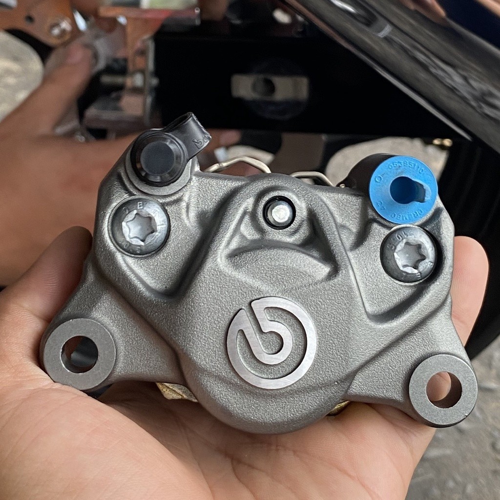 HEO BREMBO 2 PIS ĐỐI XỨNG HÀNG CHÍNH HÃNG MÀU XÁM