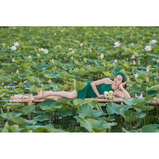 Yếm chụp Sen
