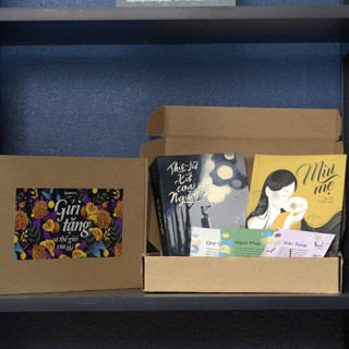 Hộp Quà Yêu Thương  - Combo Sách Tản Văn Spiderum - Món quà ý nghĩa dành cho phái nữ