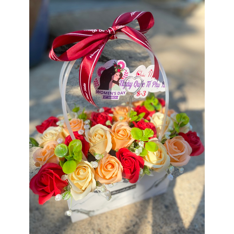 Giỏ hoa sáp 26-30 bông