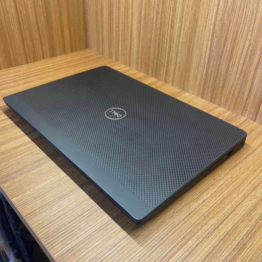 Laptop Dell 7300 /Core i7 8650u/Ram 16gb/Ổ SSD/Siêu mỏng nhẹ/FaceID Siêu Mượt