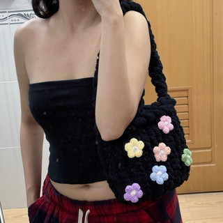 Fuffly Bag - Túi len , túi kẹp nách, túi hoa len By Rya.Amour handmade màu đen