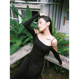 Đầm Black Queen