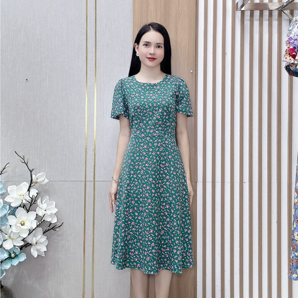 Váy Hoa Nhí Cổ Tròn Tay Bồng Dài Qua Gối Chất Liệu Lụa Ý - VD015