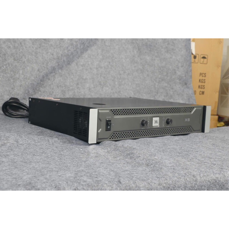 Cục đẩy công suất lớn  jbl x8