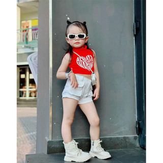 Sét đùi kaki trắng áo in tim đỏ