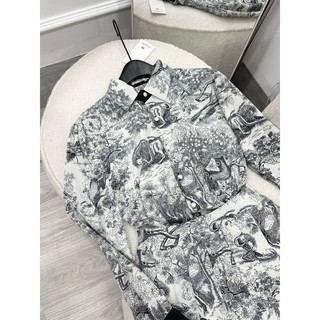 Set bộ áo sơ mi,chân váy xoè lụa xinh iu