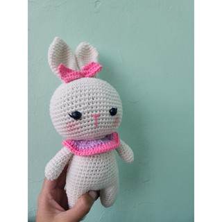 Thỏ bánh bèo nhồi bông đan móc handmade bằng len