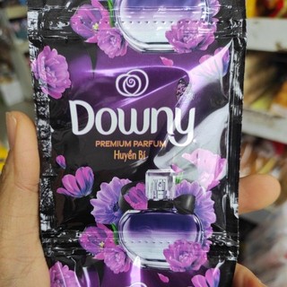 Nước xả vải Downy Huyền bí dây 10 gói 18 ml