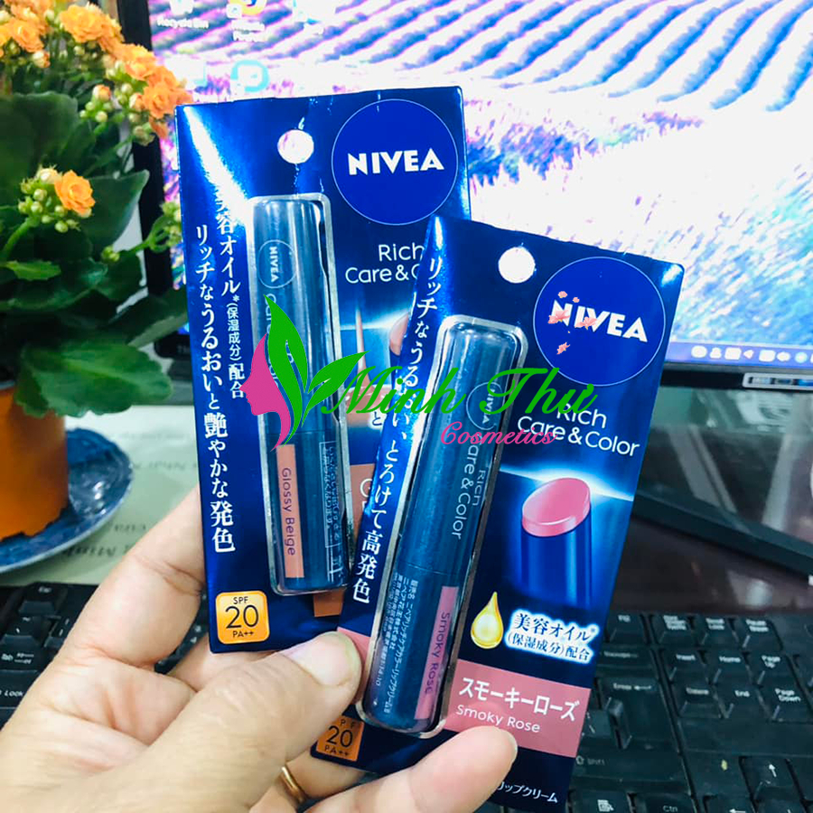 Son dưỡng môi Nivea Rich Care & Color SPF20 PA++ có màu - Nhật Bản