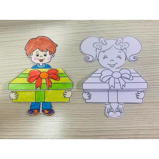 Thiệp món quà tặng mẹ HS tự cắt tô