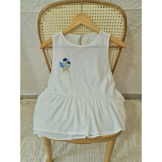 Áo babydoll sát nách vải linen gân thêu tay handmade