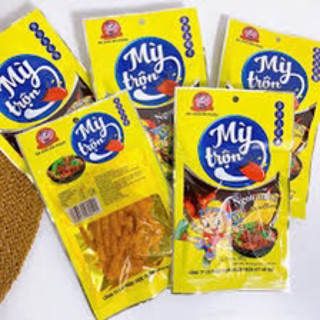 Snack mỳ trộn
