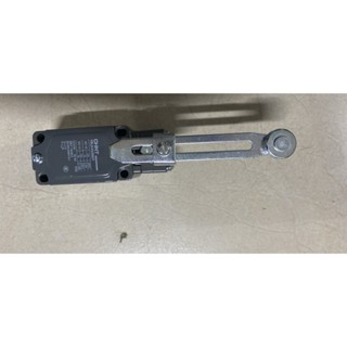 (Chint) Công tắc hành trình cần gạt bánh xe loại to  YBLX-K3/20S/T
