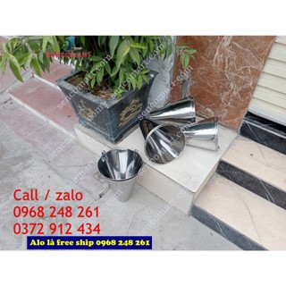 Phễu cắt tiết gà , vịt . Inox không gỉ dòng bé