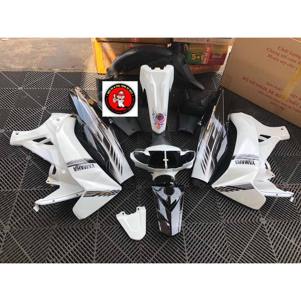 Dàn áo sirius màu trắng phối đen, dán sẵn tem, đi ốp đầu sirius hello/ dè si Fi, hàng 1/1.