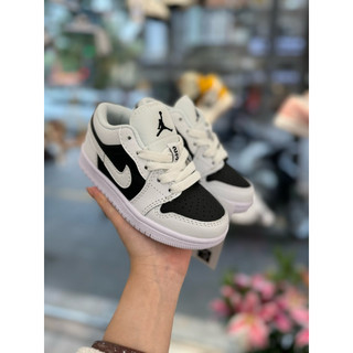 Giày Jordan trẻ em panda đen trắng