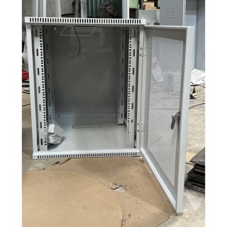 Tủ rack treo tường 15u-d600 màu đen/ trắng