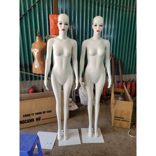 MANOCANH  NHỰA NỮ CẢ NGƯỜI MÔI ĐỎ- ĐẦU TRỨNG - TRẮNG TRANG ĐIỂM- MẦU DA TĐ