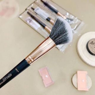 Cọ má đầu xéo Vacosi M24