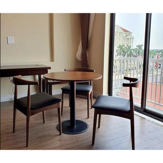 Bàn cafe chân đế tròn, mặt gỗ chân sắt