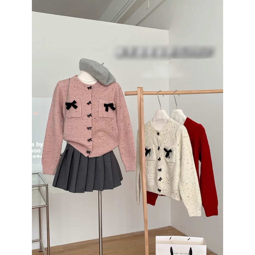 (ORDER - sẵn Hồng) Áo len cardigan muối tiêu đính nơ nhung màu đen màu hồng/trắng/đỏ hàng Quảng Châu loại 1