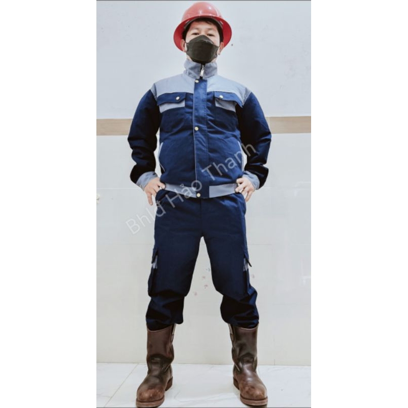 Quần áo kaki cotton khoét lỗ dùng quạt