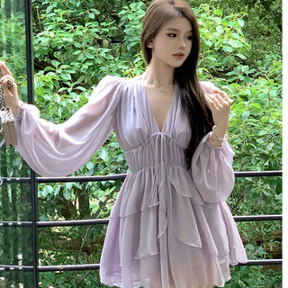 Đầm nữ mini thiết kế xếp ly cao dây buộc cực xinh, váy nữ dài tay cổ chữ V mùa hè phong cách sang chảnh cho nữ 3946