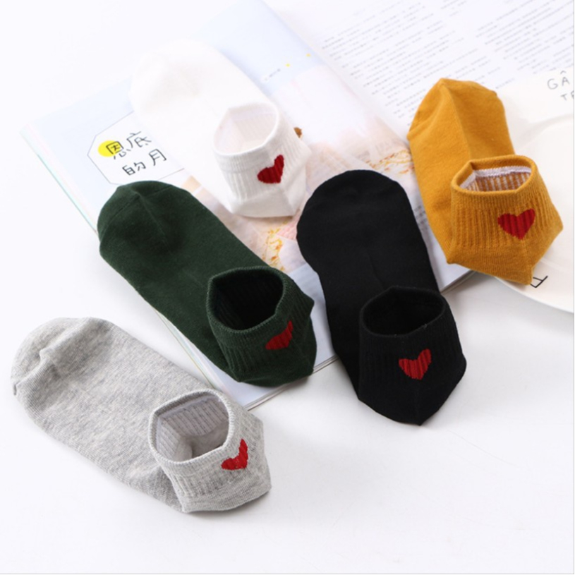 Tất Nữ Cổ Ngắn Trơn Chất Cotton, Vớ Nữ Hàn Quốc Đính Trái Tim Dễ Thương AMY BRA T0168