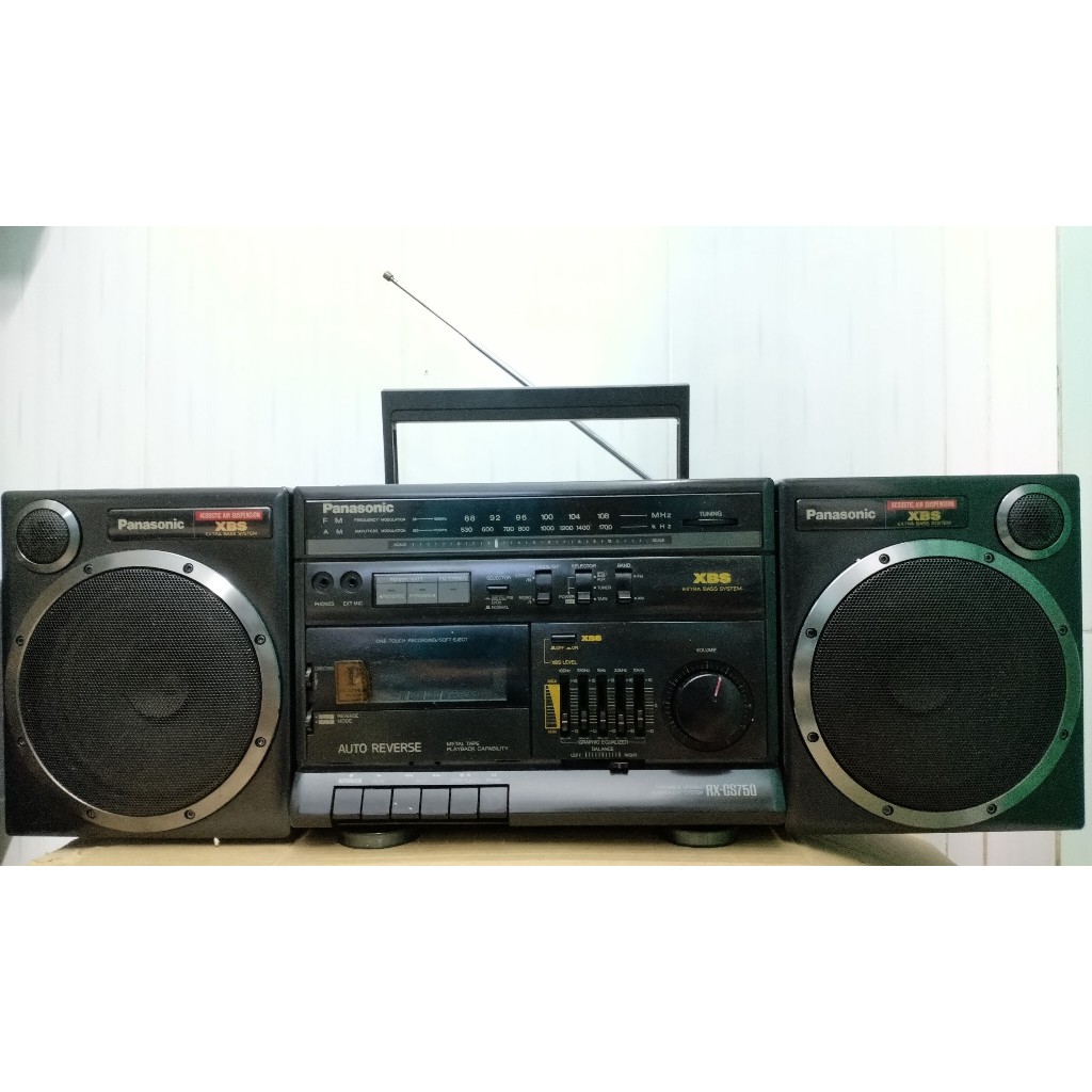 Radio cassette Panasonic RX-CS750 đồ cũ nghe hay ok 100% ( có đường line gắn điện thoại vào )