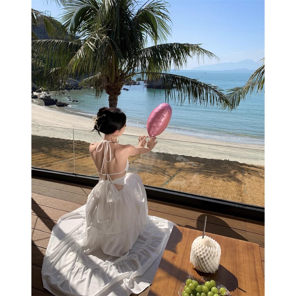 Đầm đi biển - Váy cổ yếm thiết kế thắt nơ lưng, Chất đũi lụa QC chính phẩm, May 2 Lớp Có Sẵn Mút, Mẫu mới 2024 HK Shop | BigBuy360 - bigbuy360.vn