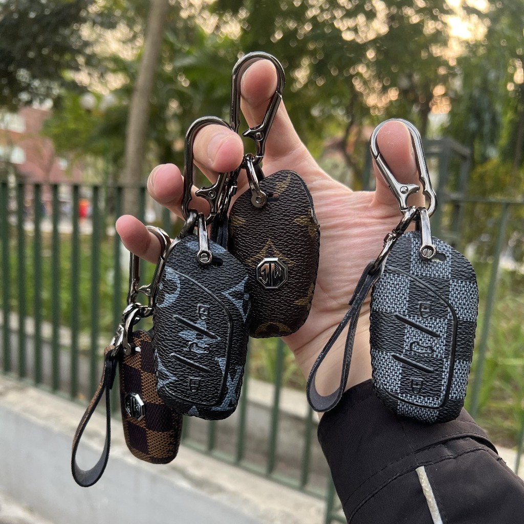 Bao da chìa khóa smartkey xe ô tô MG ZS MG HS MG5 2022 mẫu mới khâu tay móc đen MG