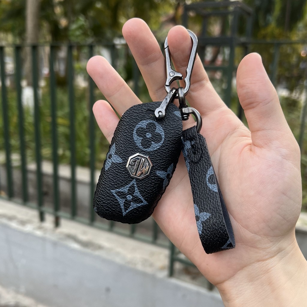 Bao da chìa khóa smartkey xe ô tô MG ZS MG HS MG5 2022 mẫu mới khâu tay móc đen MG